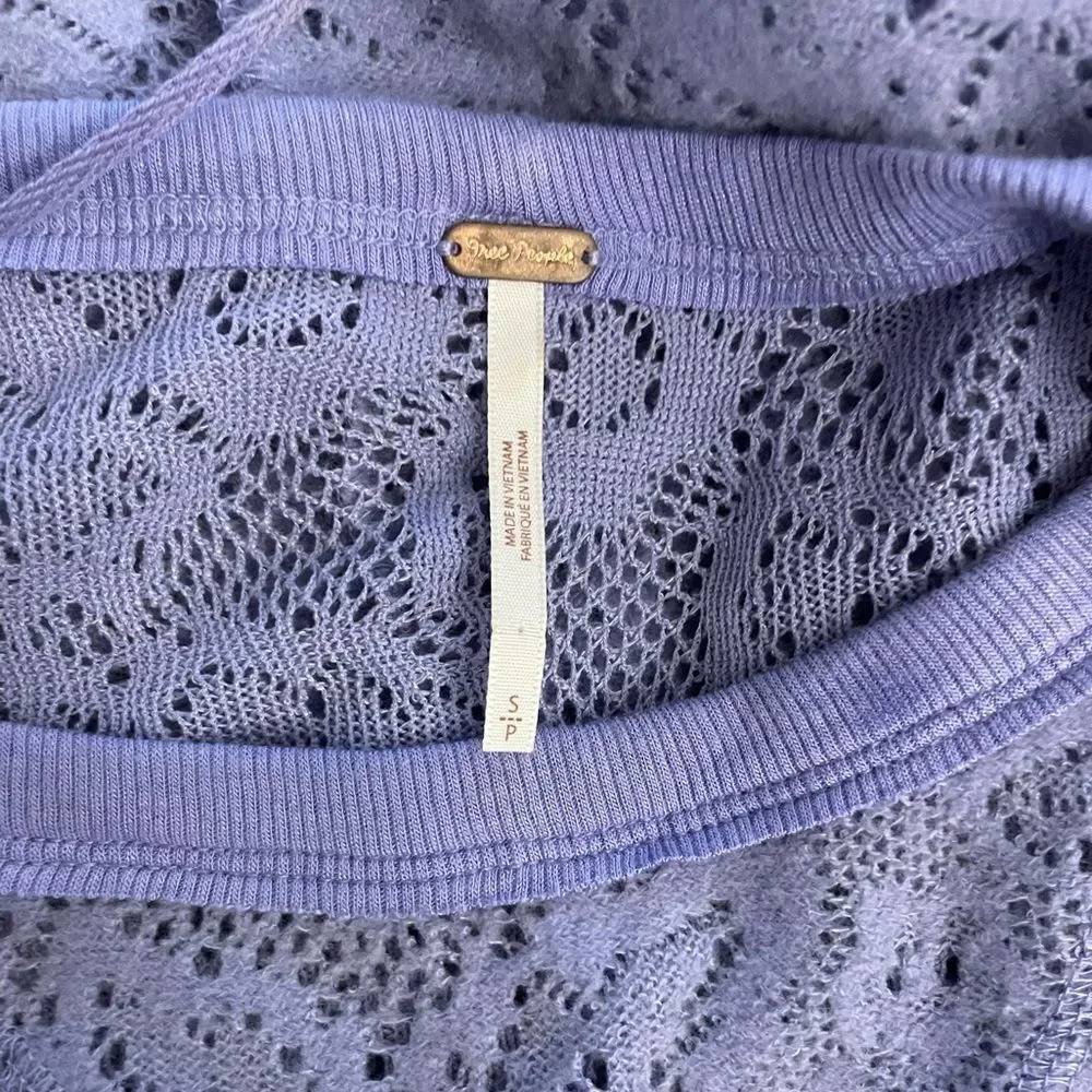 Free People Not Cold in This Lilac Lace Pullover Crew Top Size Small